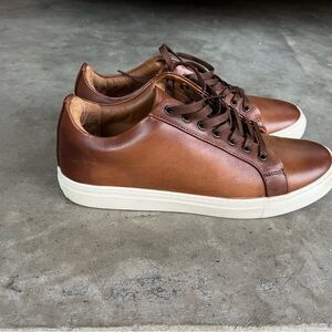 Brown casual shoes Thursday excellent condition
